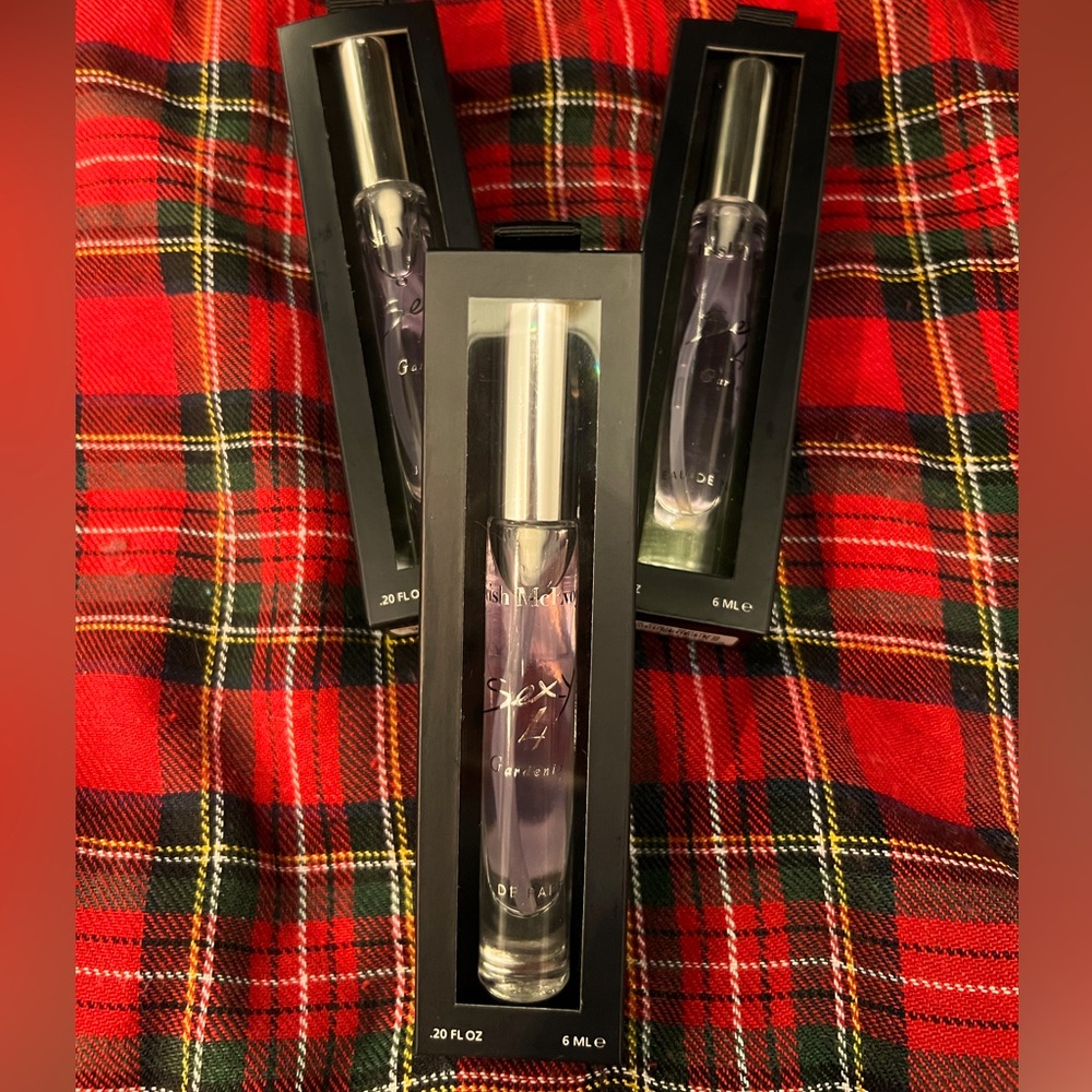 BNIB Discontinued Trish McEvoy Gardenia Musk #4